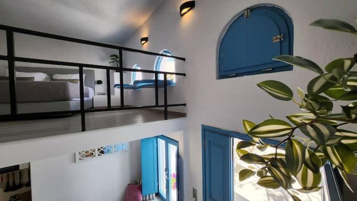 Euphoria Suites & Deluxe Studios ثيرا المظهر الخارجي الصورة